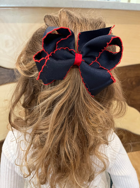 Medium Moonstitch Basic Bow in Red & Navy